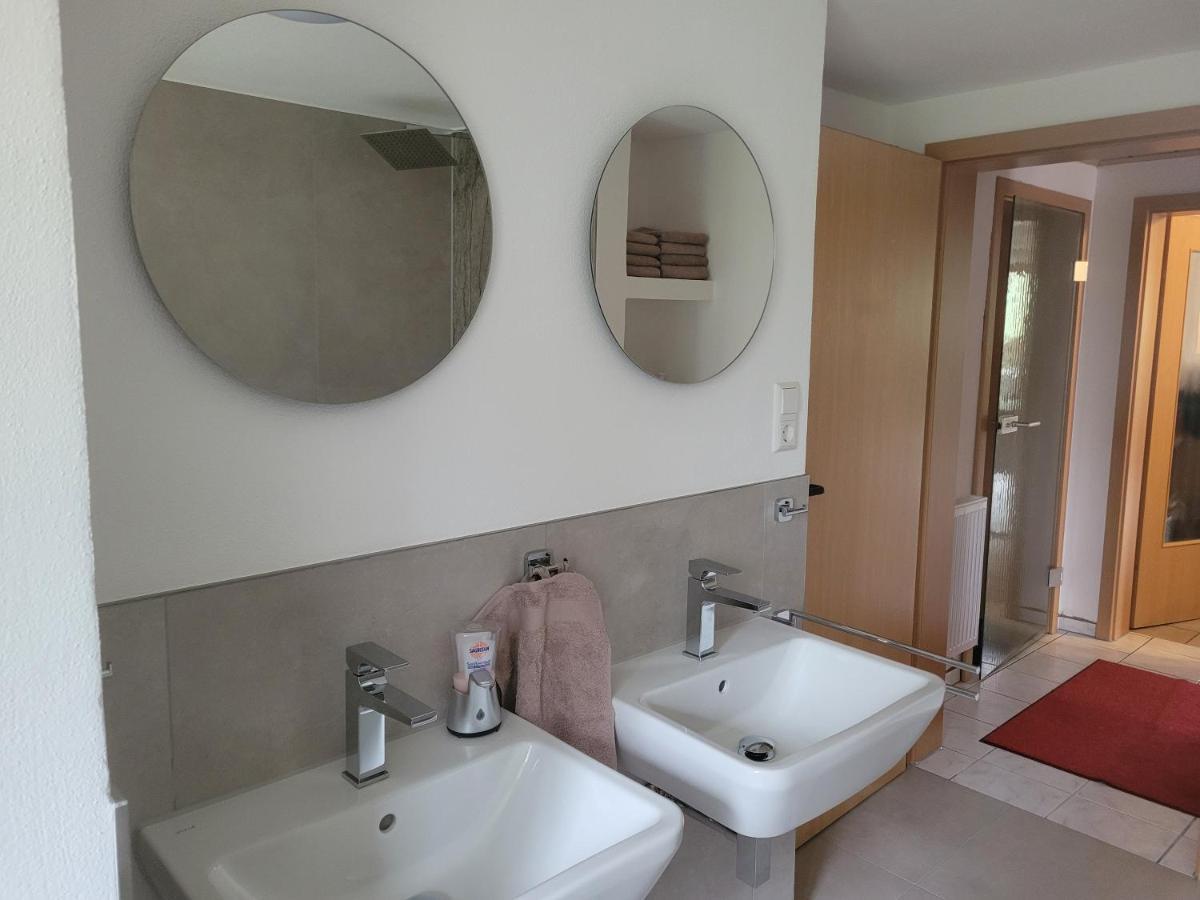 I24Rooms - Gaestezimmer Mit Eigenem Garten Legau Exterior foto