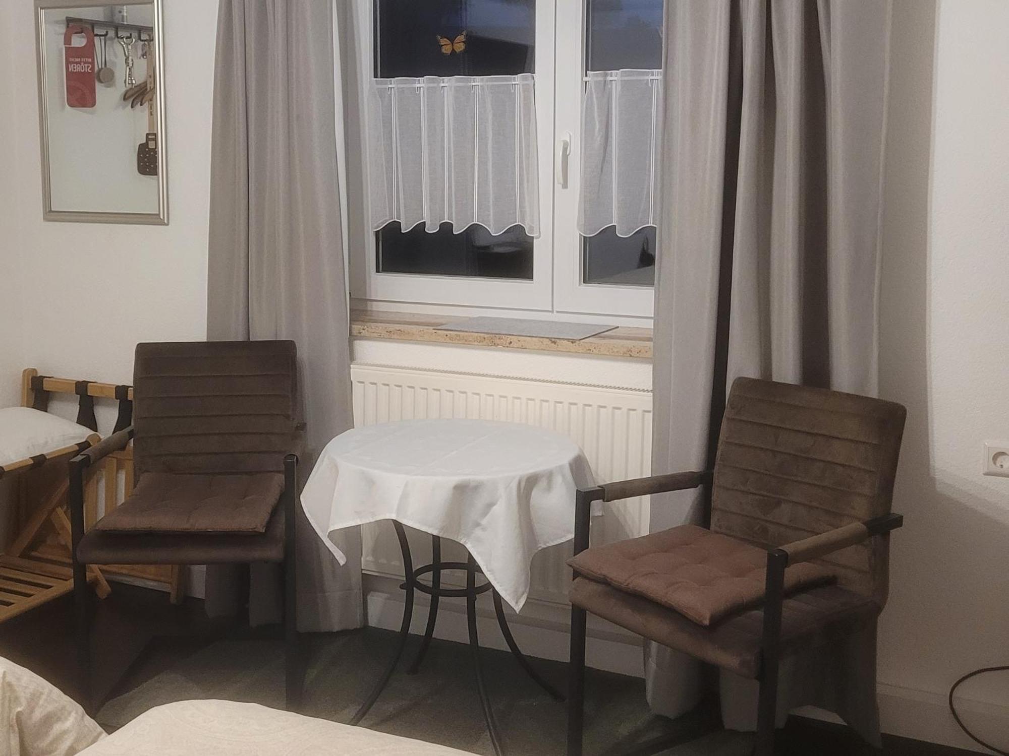 I24Rooms - Gaestezimmer Mit Eigenem Garten Legau Exterior foto