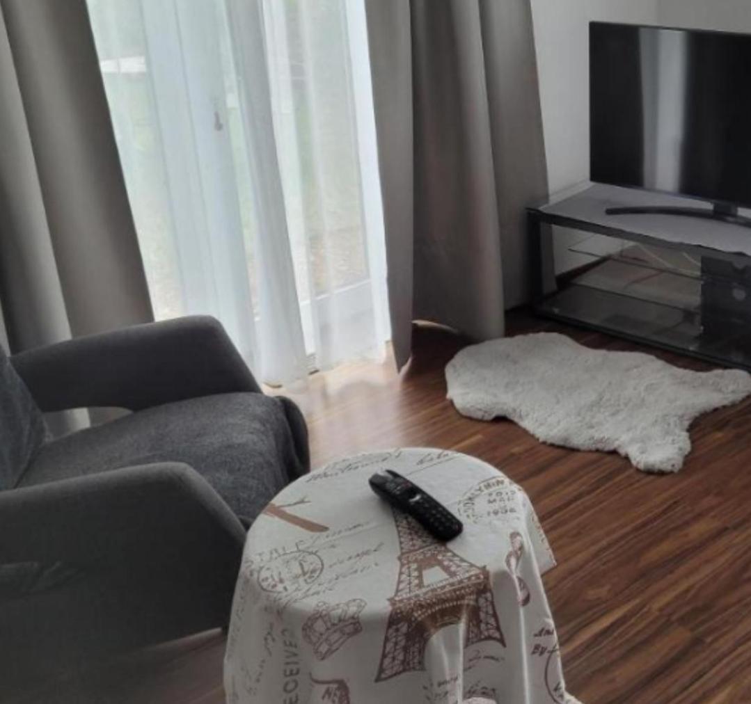 I24Rooms - Gaestezimmer Mit Eigenem Garten Legau Exterior foto